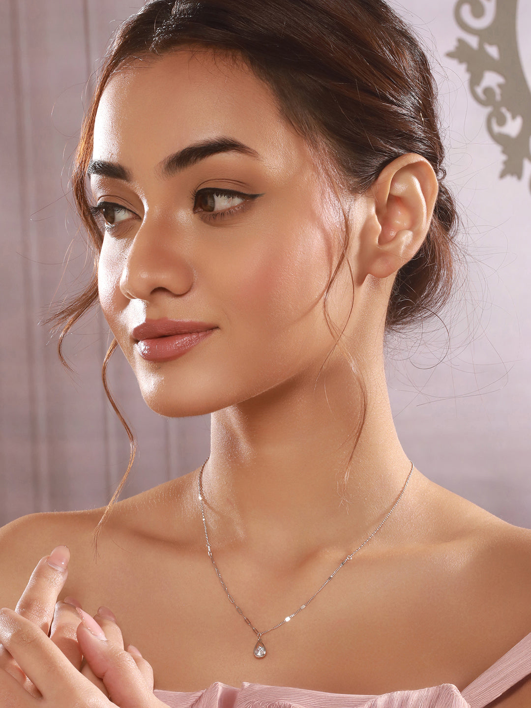 925 Sterling Silver Tear Drop Shaped Solitaire Zircon Pendant Necklace & Chain